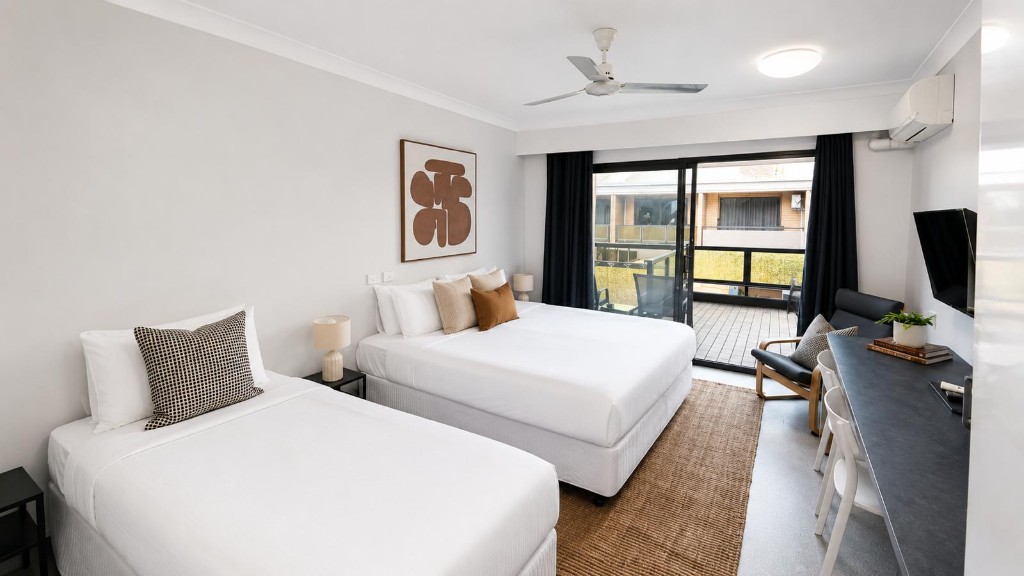 Triple Motel Room